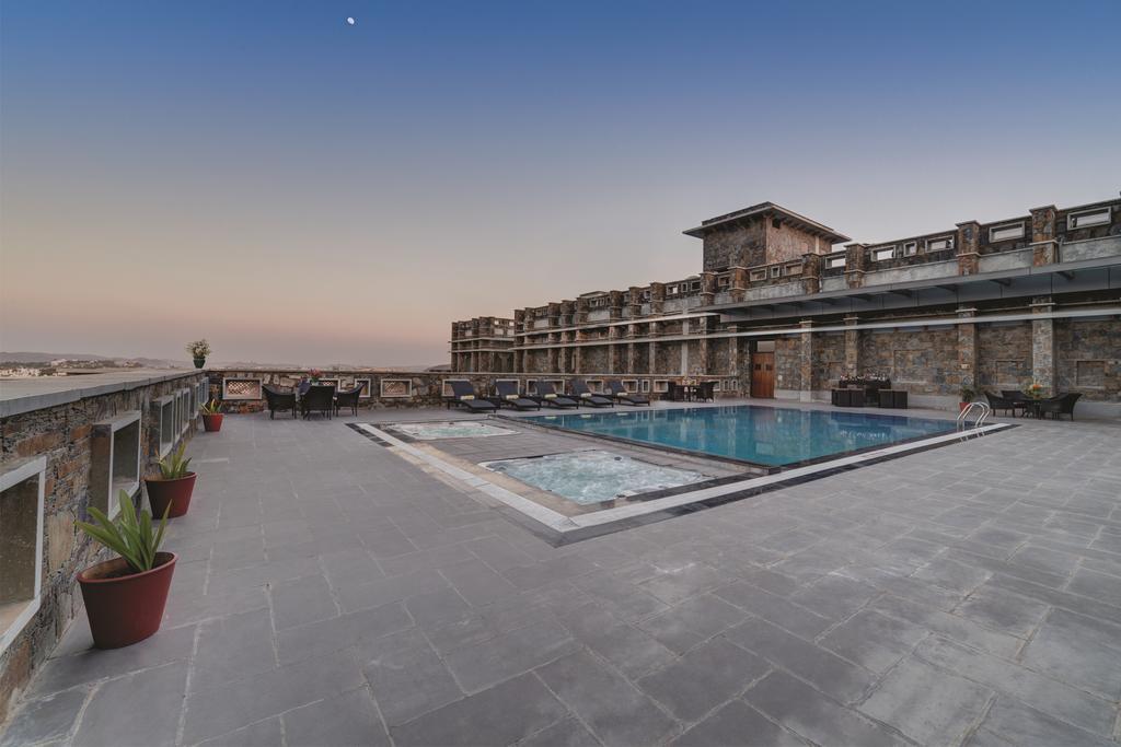 Ramada Udaipur Resort & Spa Eksteriør bilde